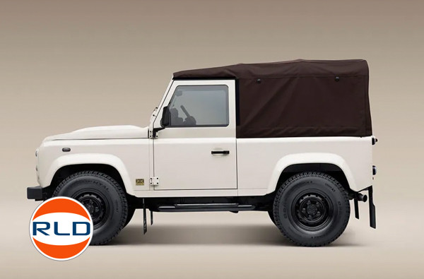 75 ans Land Rover Defender Japon